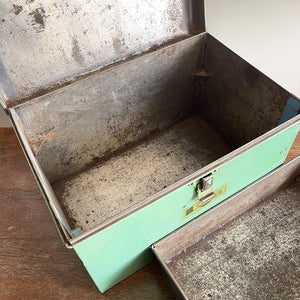 A Vintage Garrison Cake Tin in a fab duck egg green, and still having its 'CAKES' water slide sticker to the front. Open up the latch and find an inner tray that lifts out to reveal a larger space beneath - SHOP NOW - www.intovintage.co.uk