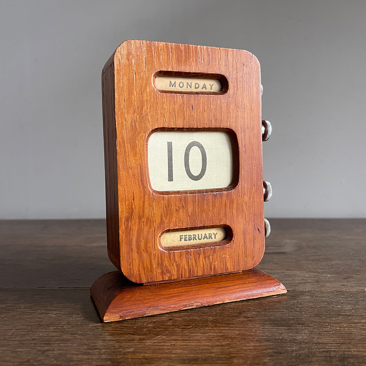 A 1950s perpetual desk calendar in oak. Still nice and fresh and perfect for your desk - SHOP NOW - www.intovintage.co.uk