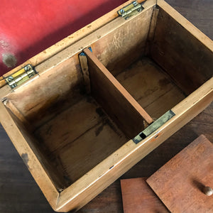 Nice sized Georgian Mahogany and Blonde Wood Tea Caddy. Mahogany carcass, edge lined in a blond wood on the lid, escutcheon and inside edge. Two lids sit atop the two inner compartments. The inner lid has its original red paper lining - SHOP NOW - www.intovintage.co.uk