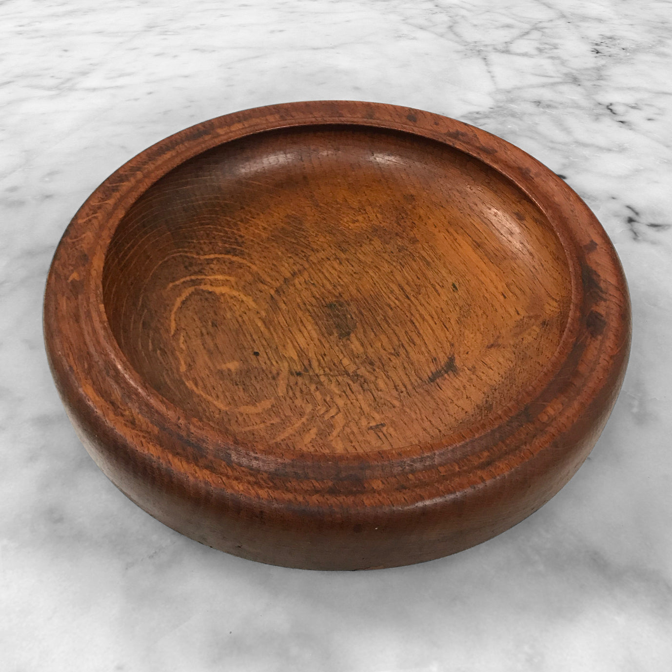 Antique Oak Table Bowl. Great size and shape with a beautiful warm colour. The profile of the bowl gives the bowl an age from around the 1930's - SHOP NOW - www.intovintage.co.uk